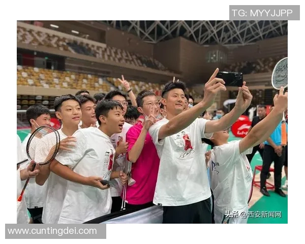 重庆羽毛球队比赛经验引发热议球迷对表现和战术的不同看法分析