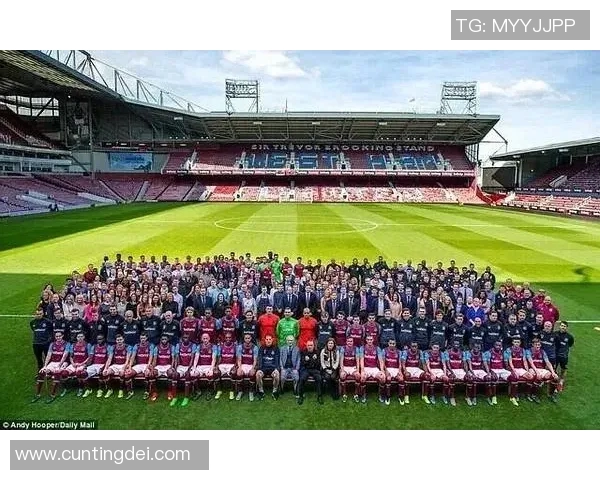 上海足球队心理素质深度对比分析与影响因素探讨